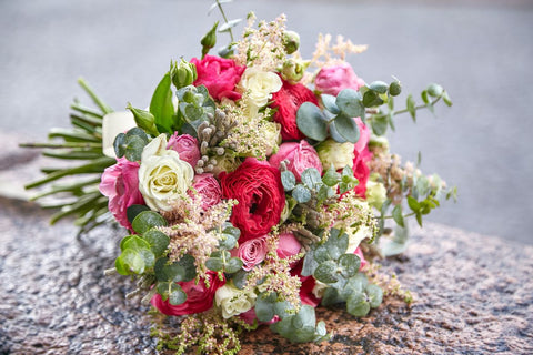 Buchete pentru o cerere in casatorie - 50 de idei de aranjamente florale pentru inspiratie