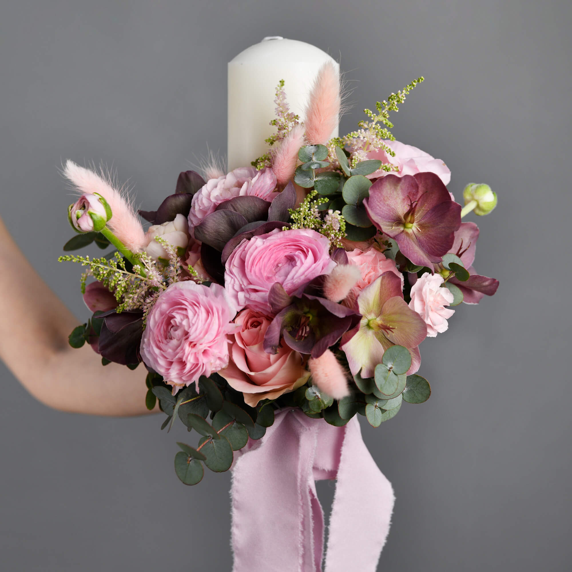 Lumanari de cununie cu ranunculus si heleborus, 4, californiaflowers.mom