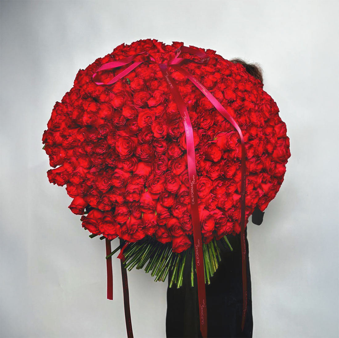 Livrare flori Brasov - California Flowers, Buchet 500 trandafiri rosii, californiaflowers.mom
