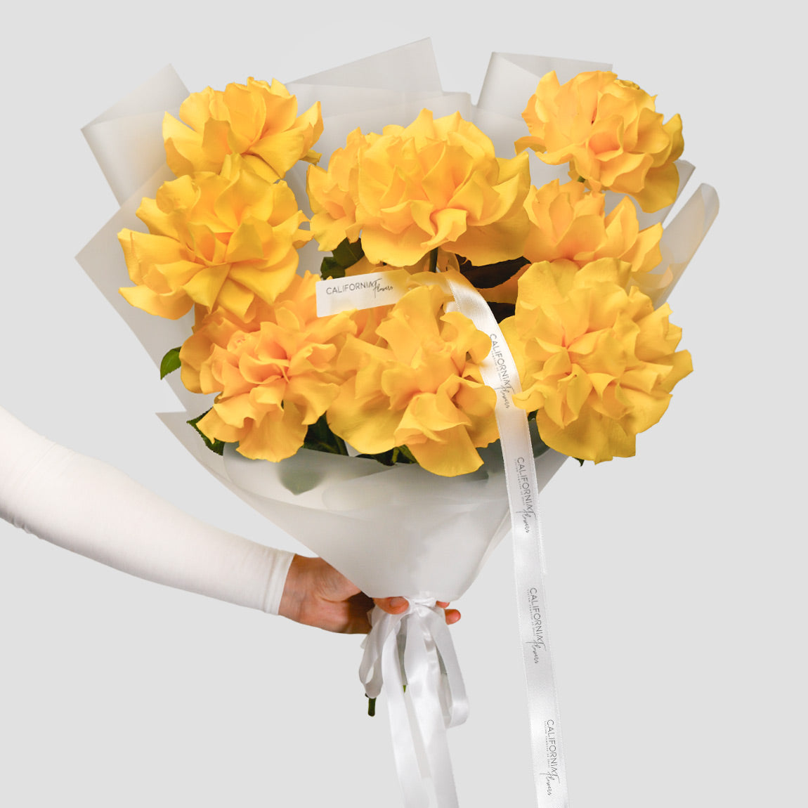 Flori pentru iubita – California Flowers, Buchet 11 trandafiri speciali galbeni, californiaflowers.mom
