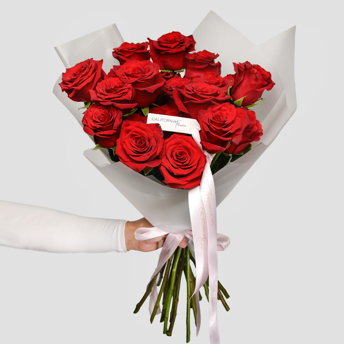 Flori pentru iubita – California Flowers, Buchet 23 trandafiri rosii, californiaflowers.mom