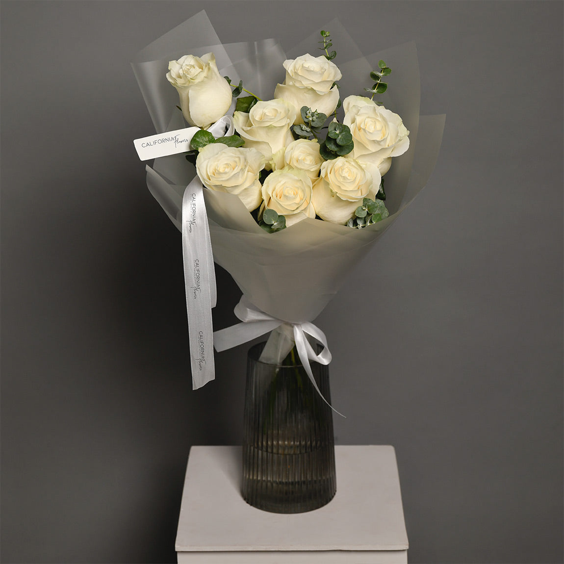 Buchet 9 trandafiri albi, 3, californiaflowers.mom