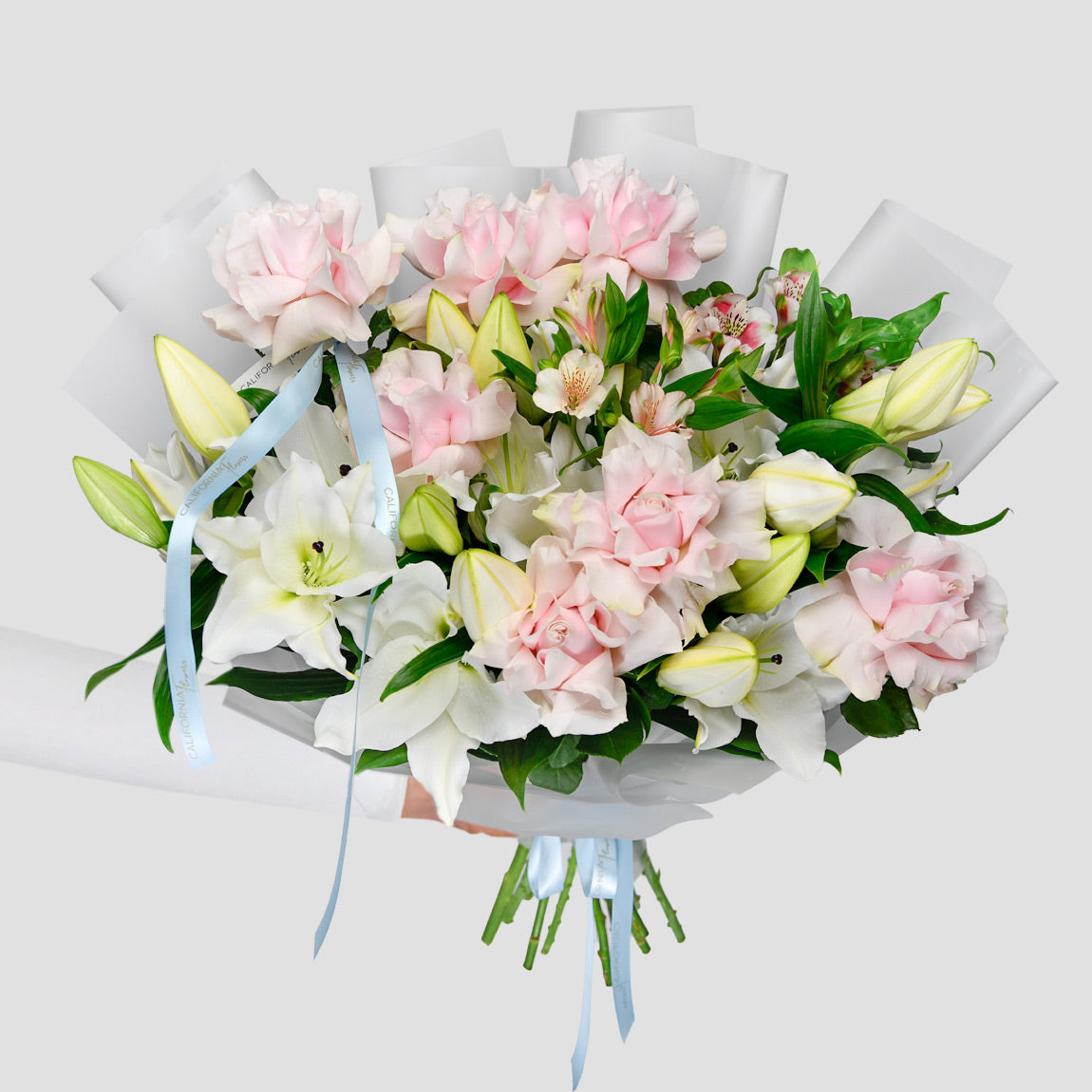 Buchete si aranjamente, Buchet crin, alstroemeria si trandafiri, californiaflowers.mom