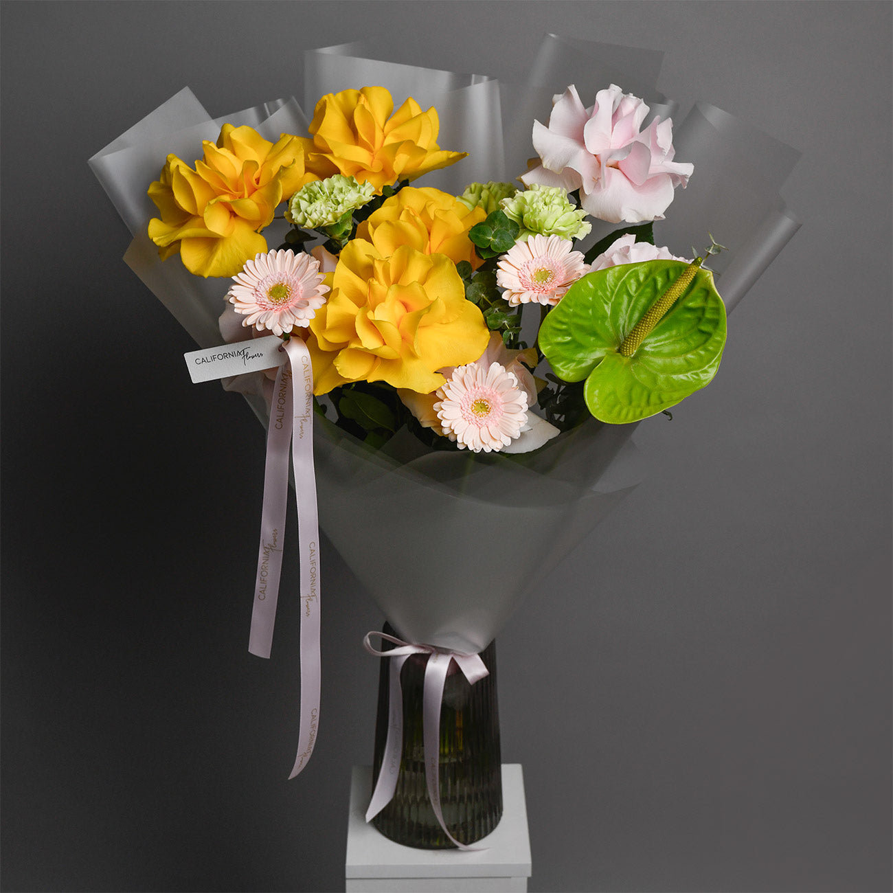 Buchet cu trandafiri, gerbera si anthurium, 3, californiaflowers.mom