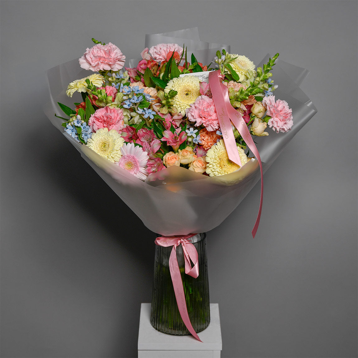 Buchet gerbera si alstroemeria roz, 5, californiaflowers.mom