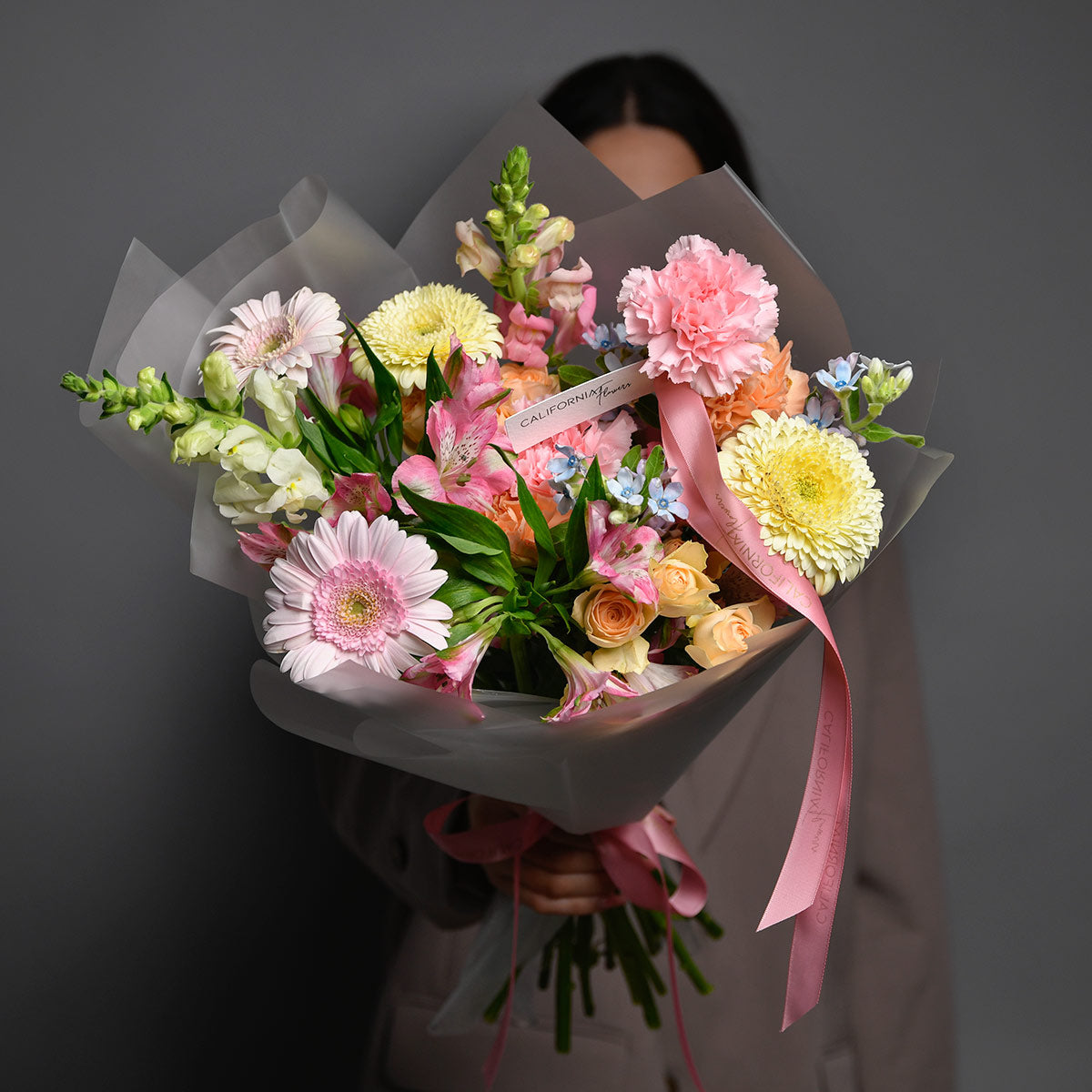 Buchet gerbera si alstroemeria roz, 4, californiaflowers.mom