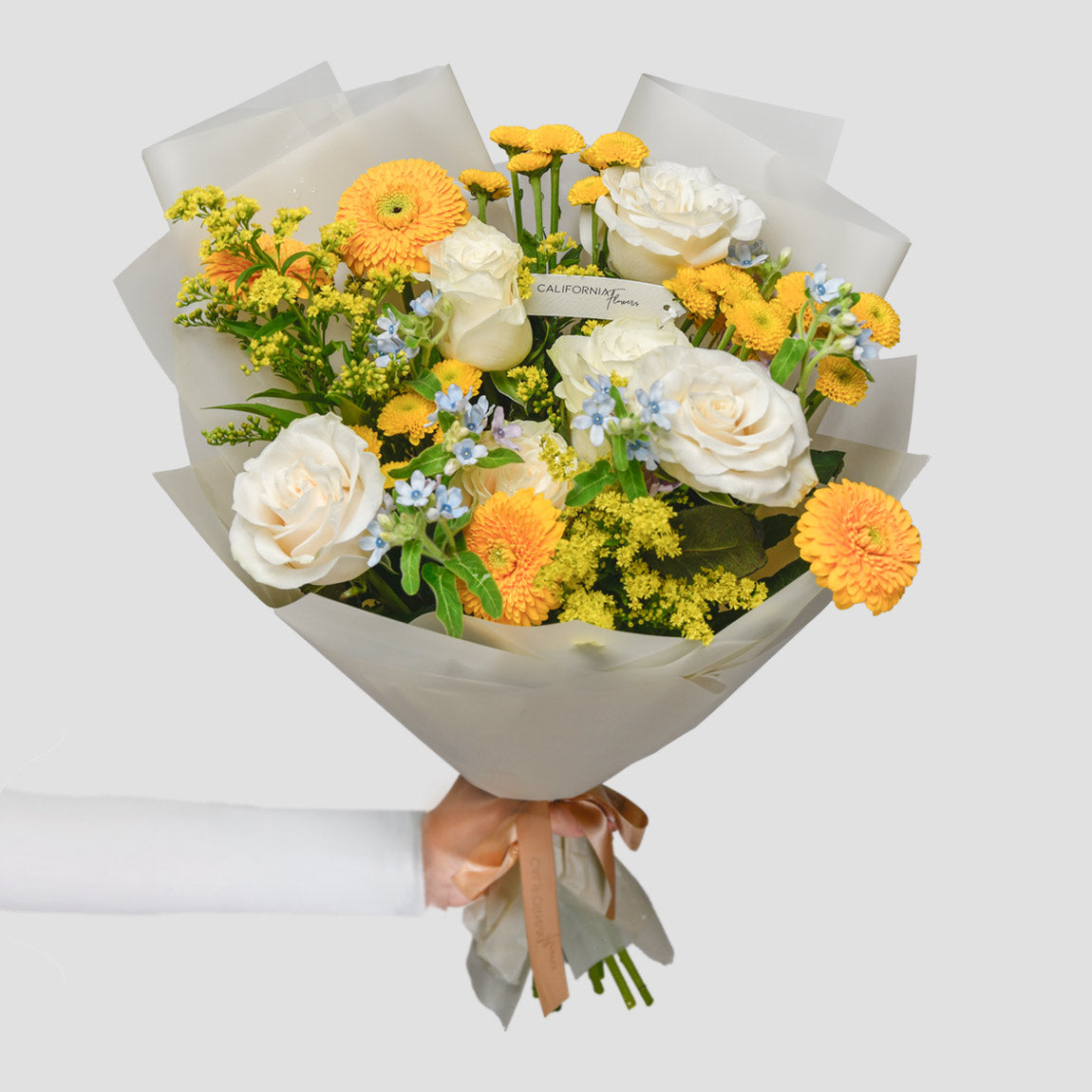 Buchet gerbera galbena si trandafiri, 10, californiaflowers.mom