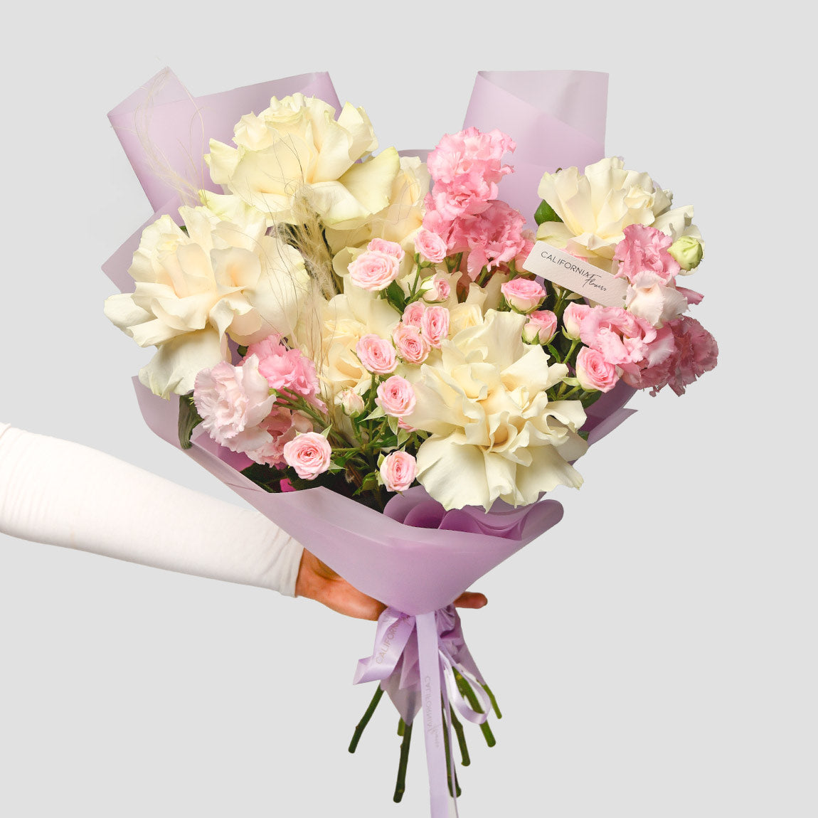 Buchete de flori - California Flowers, Buchet lisianthus, trandafiri si miniroze, californiaflowers.mom