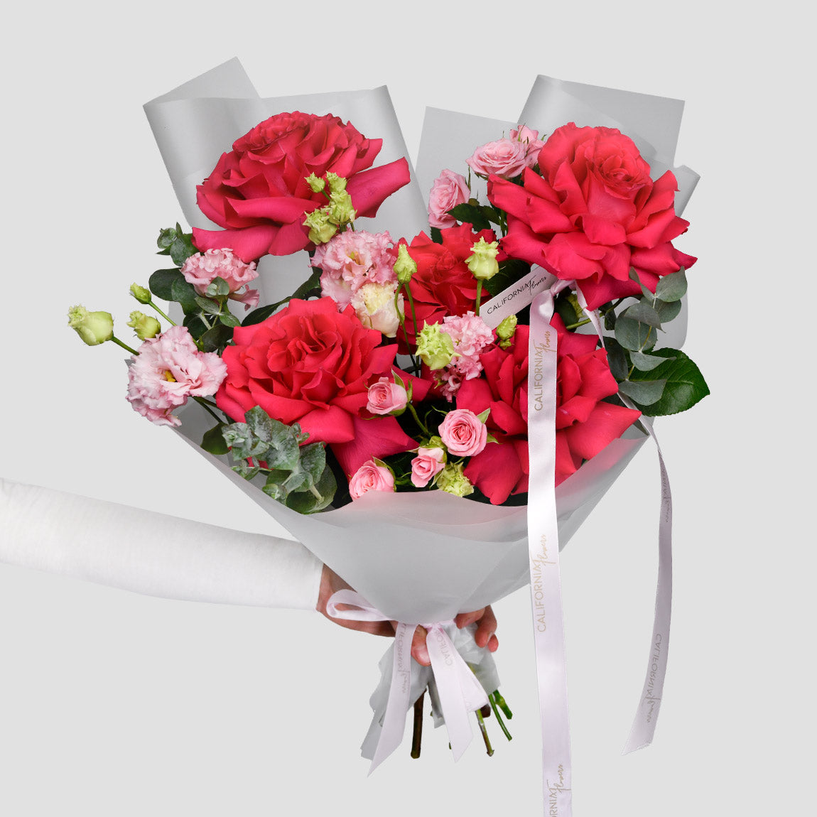 Flori pentru iubita – California Flowers, Buchet trandafiri speciali Pink si miniroze, californiaflowers.mom