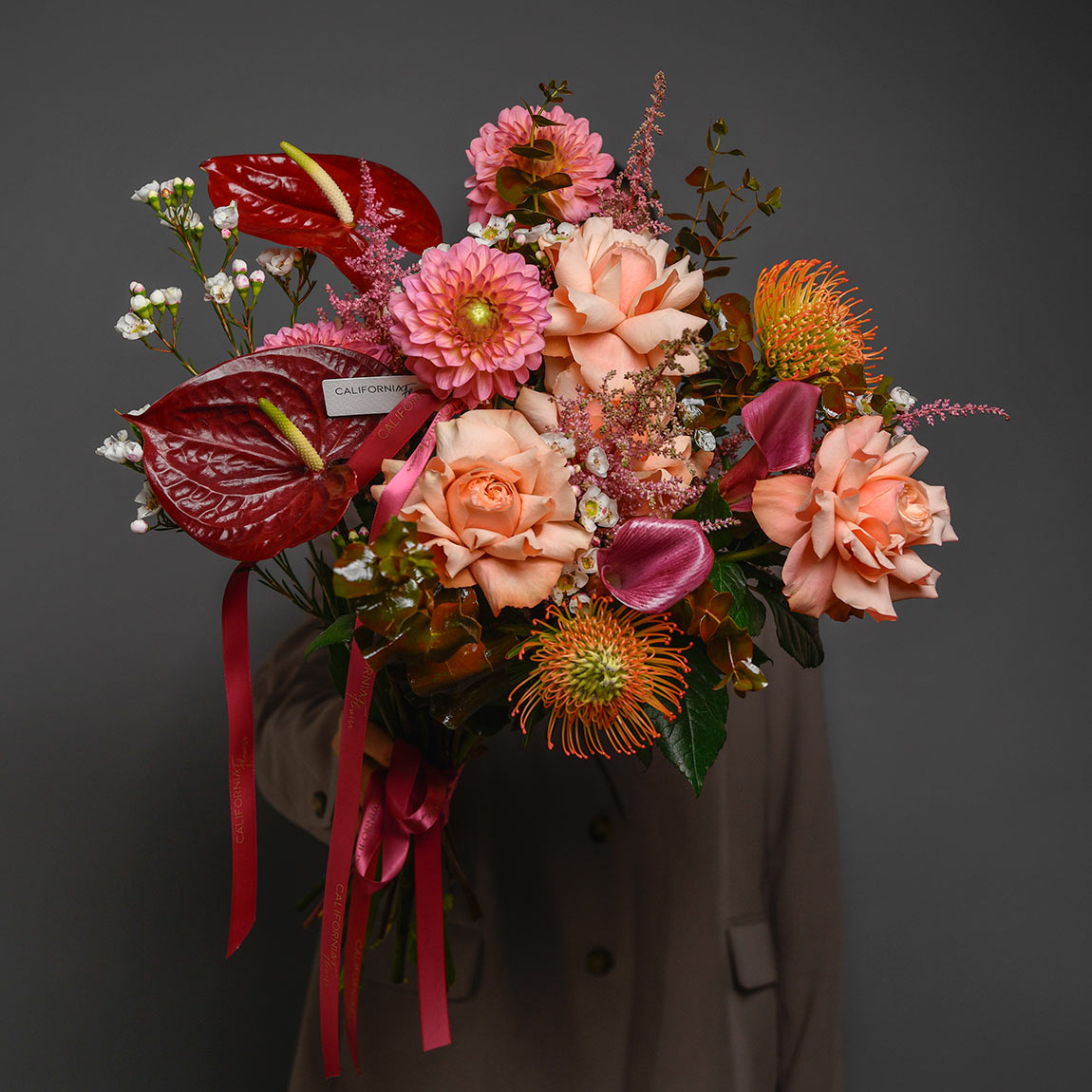 Livrare Flori Stupinii Prejmerului, Buchet anthurium, trandafiri si cale, californiaflowers.mom