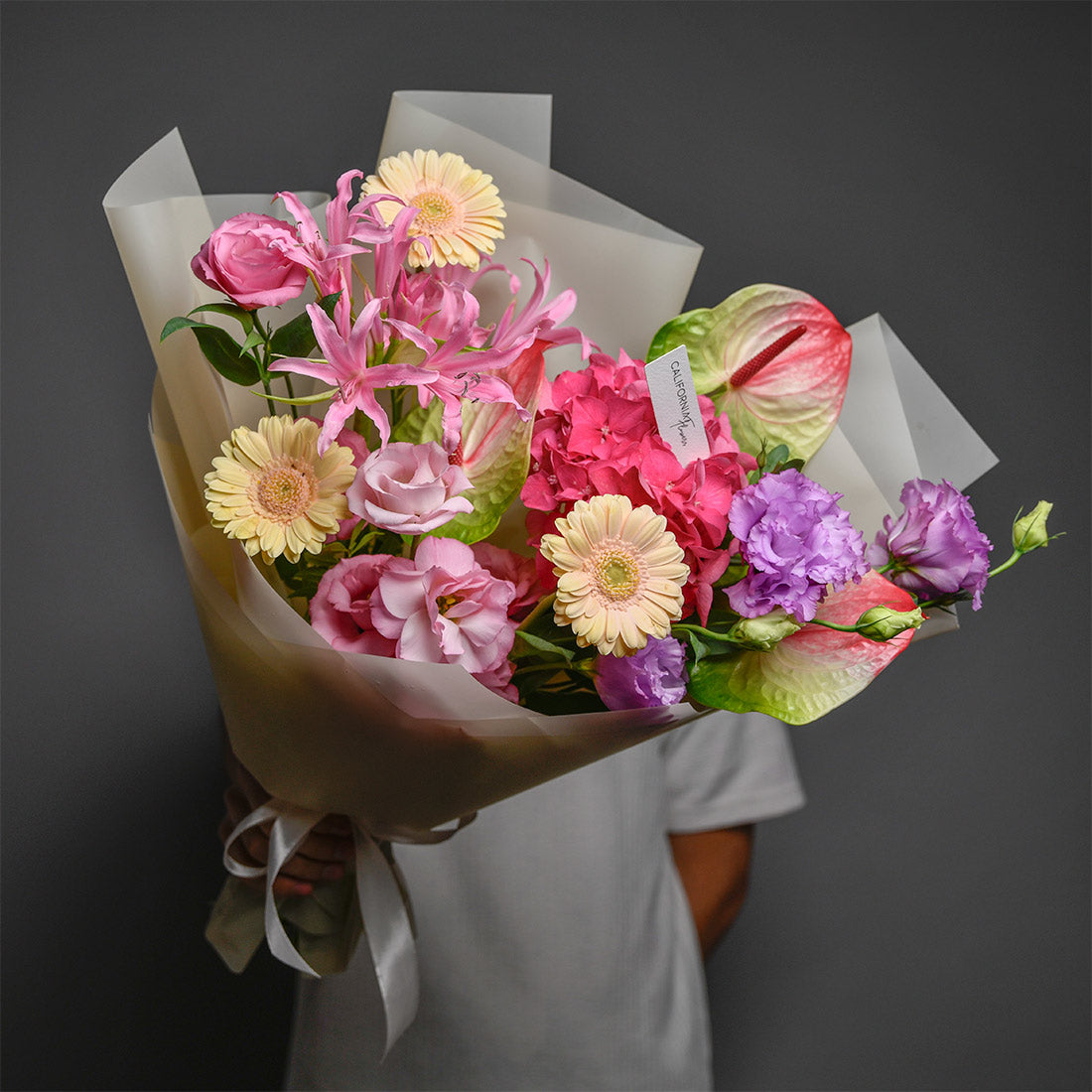 Buchete de flori - California Flowers, Buchet hortensie roz si gerbera peach, californiaflowers.mom