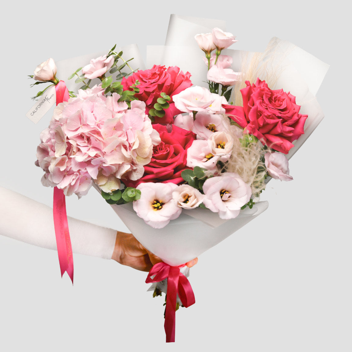 Florarie online - California Flowers ✅, Buchet lisianthus, hortensie si trandafiri speciali Pink, californiaflowers.mom