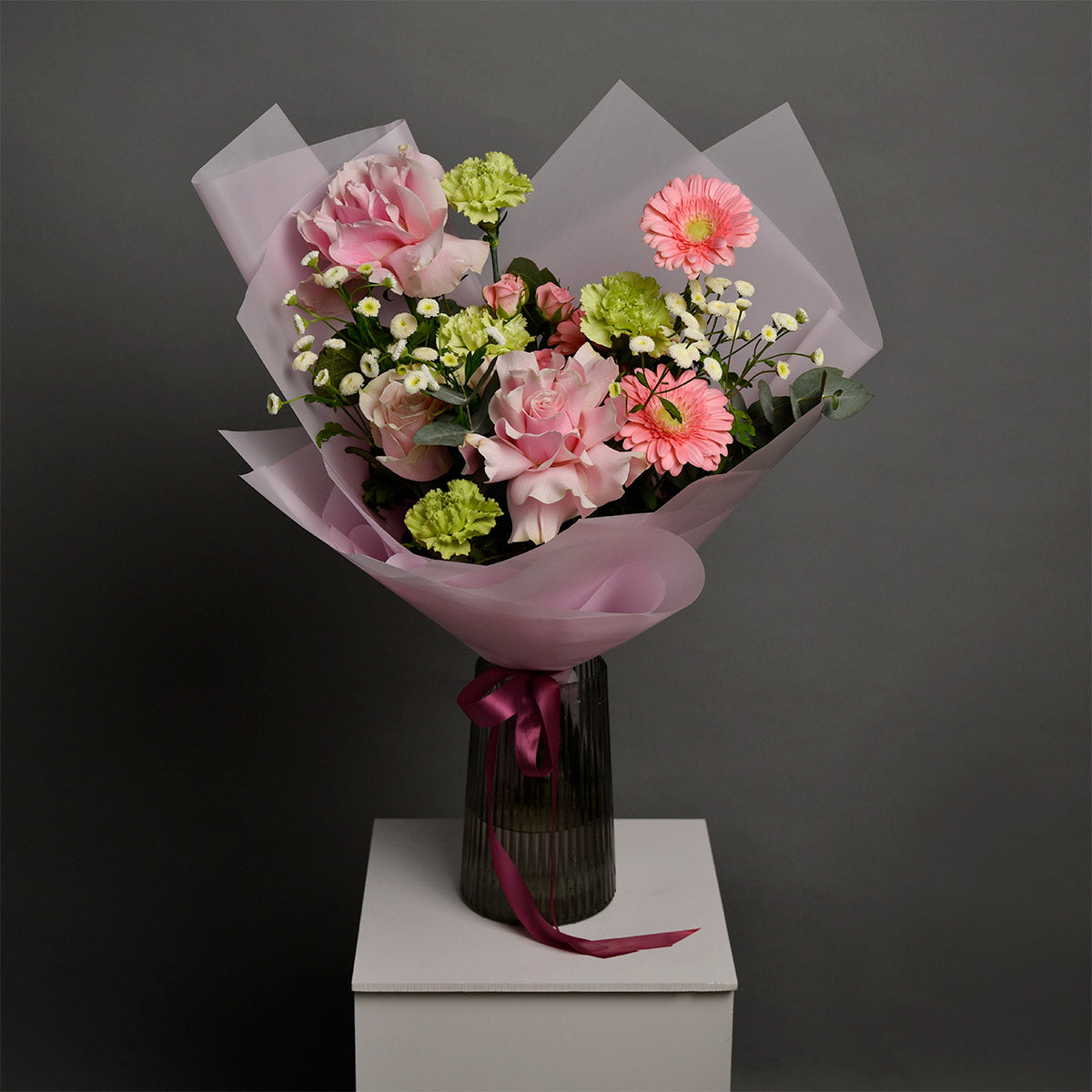 Buchet trandafiri speciali roz, dianthus si gerbera, 3, californiaflowers.mom