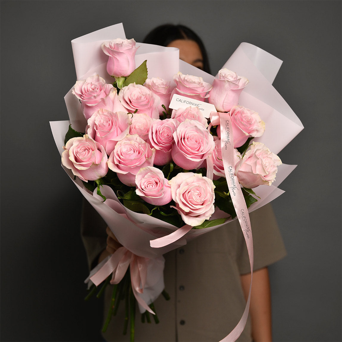Aranjamente florale nou nascut - California Flowers, Buchet 19 trandafiri roz, californiaflowers.mom