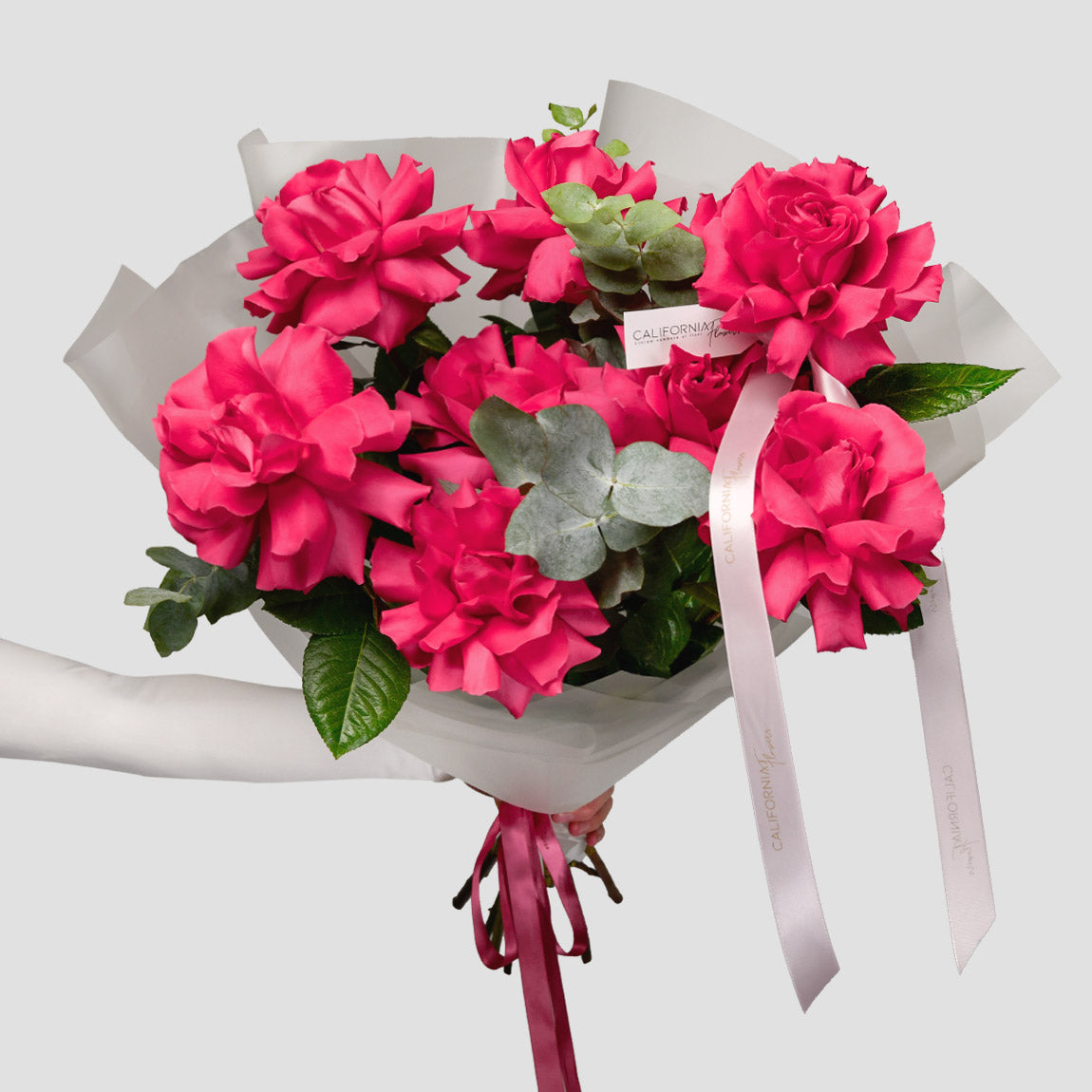 Buchete de trandafiri - California Flowers, Buchet 9 trandafiri speciali pink si eucalipt, californiaflowers.mom