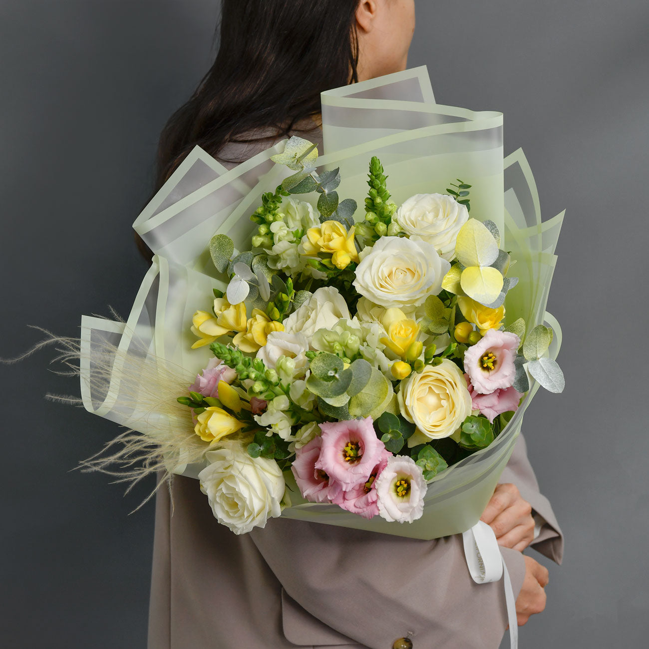 Buchete frezii - California Flowers, Buchet lisianthus roz, trandafiri si frezii, californiaflowers.mom