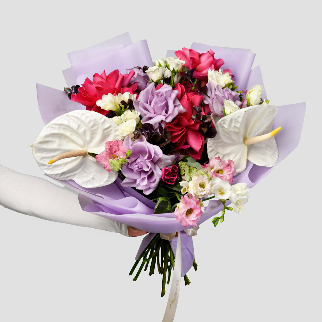 Flori pentru mama - California Flowers, Buchet trandafiri speciali Pink, anthurium si lisianthus roz, californiaflowers.mom