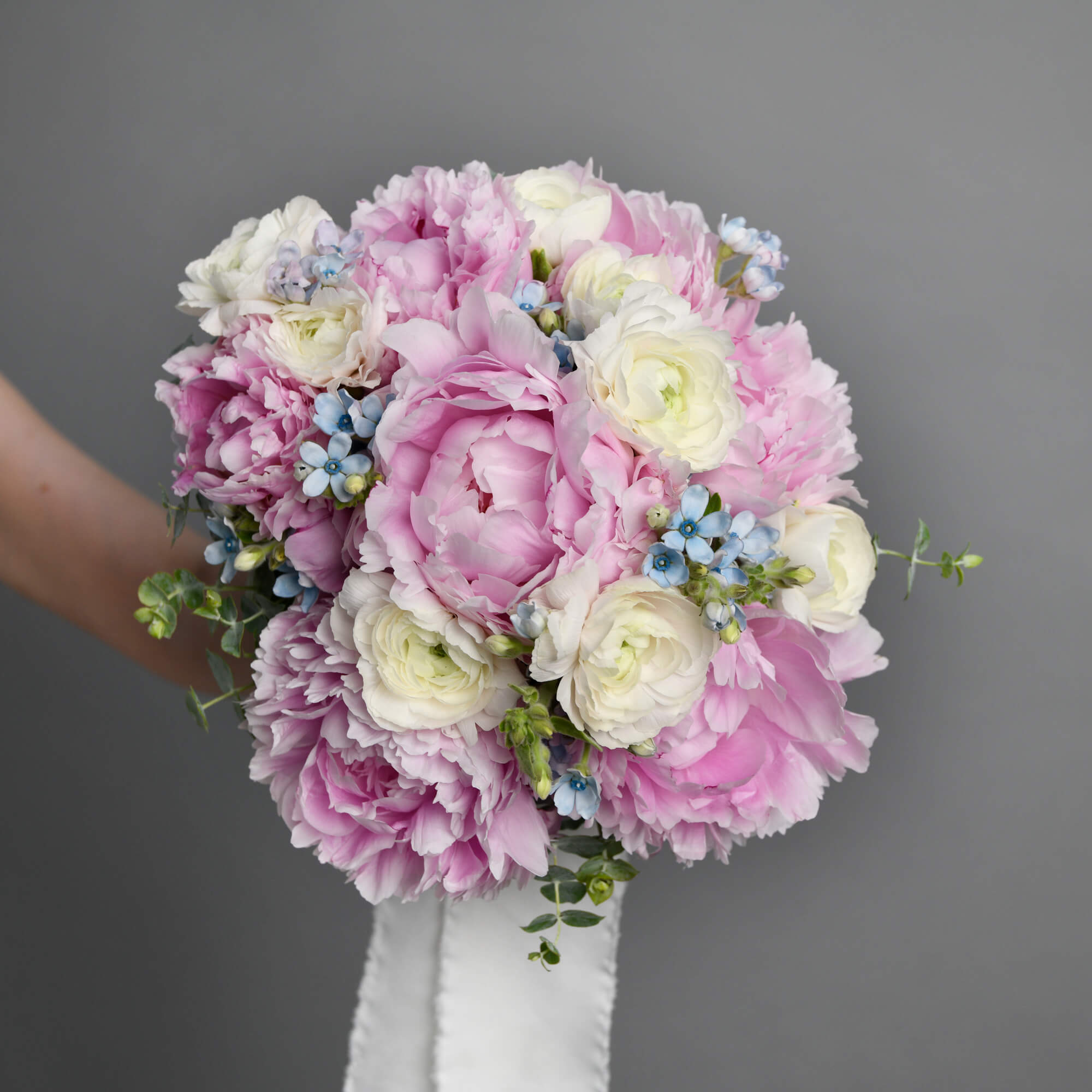 Buchet mireasa cu bujori roz, 3, californiaflowers.mom