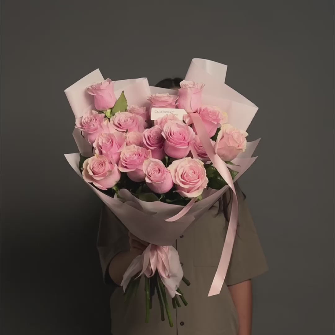 Buchet 19 trandafiri roz, 4, californiaflowers.mom