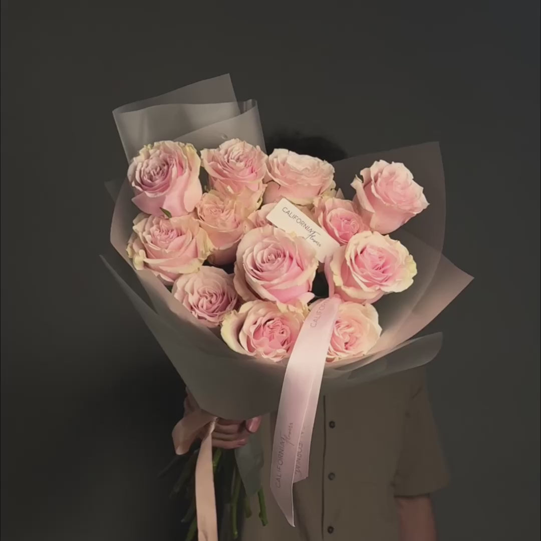 Buchet 13 trandafiri roz, 4, californiaflowers.mom