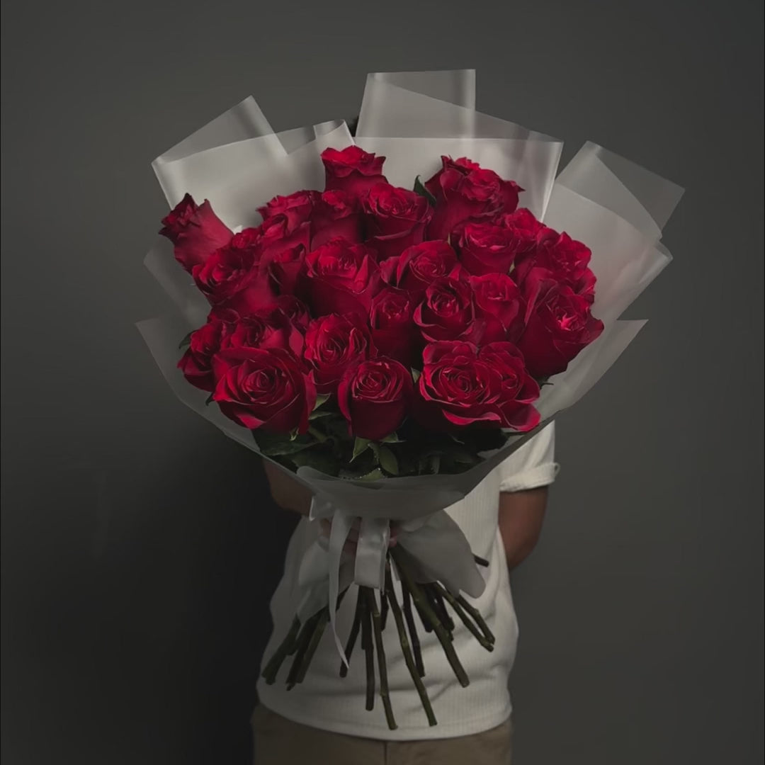 Buchet 29 trandafiri rosii, 4, californiaflowers.mom