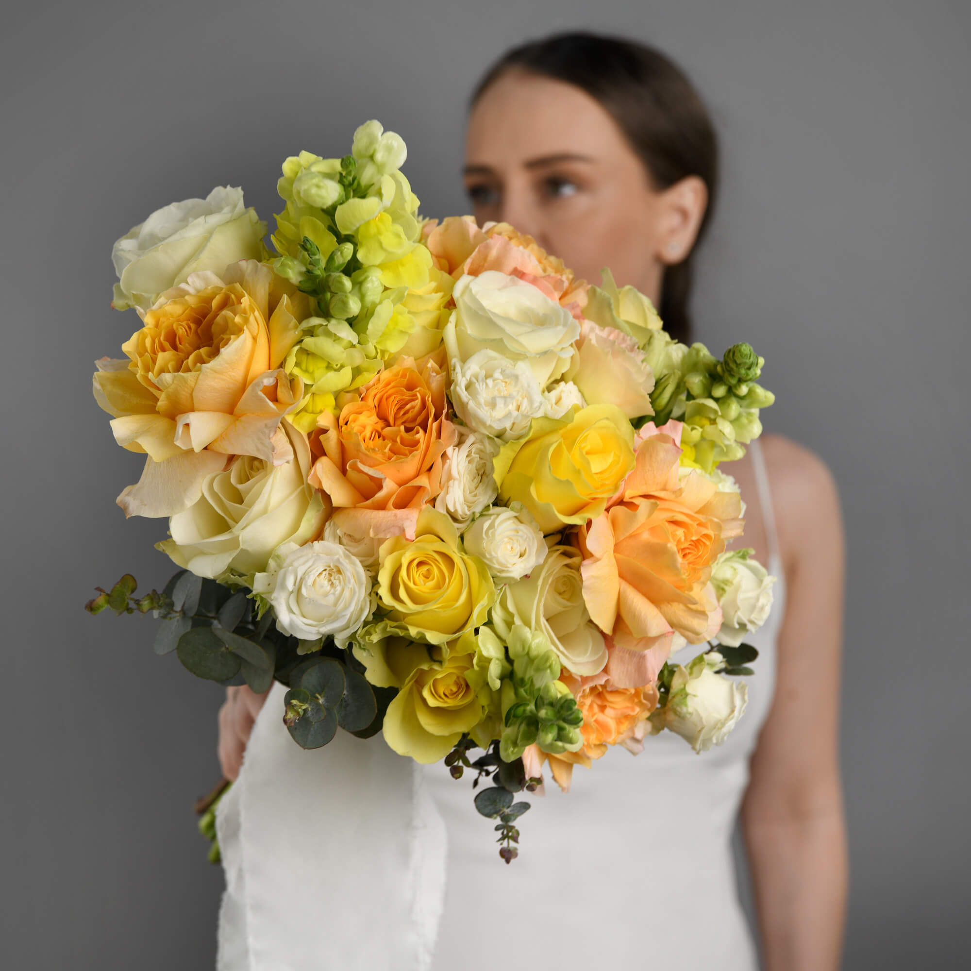 Buchet de mireasa cu trandafiri galbeni si albi, 5, californiaflowers.mom