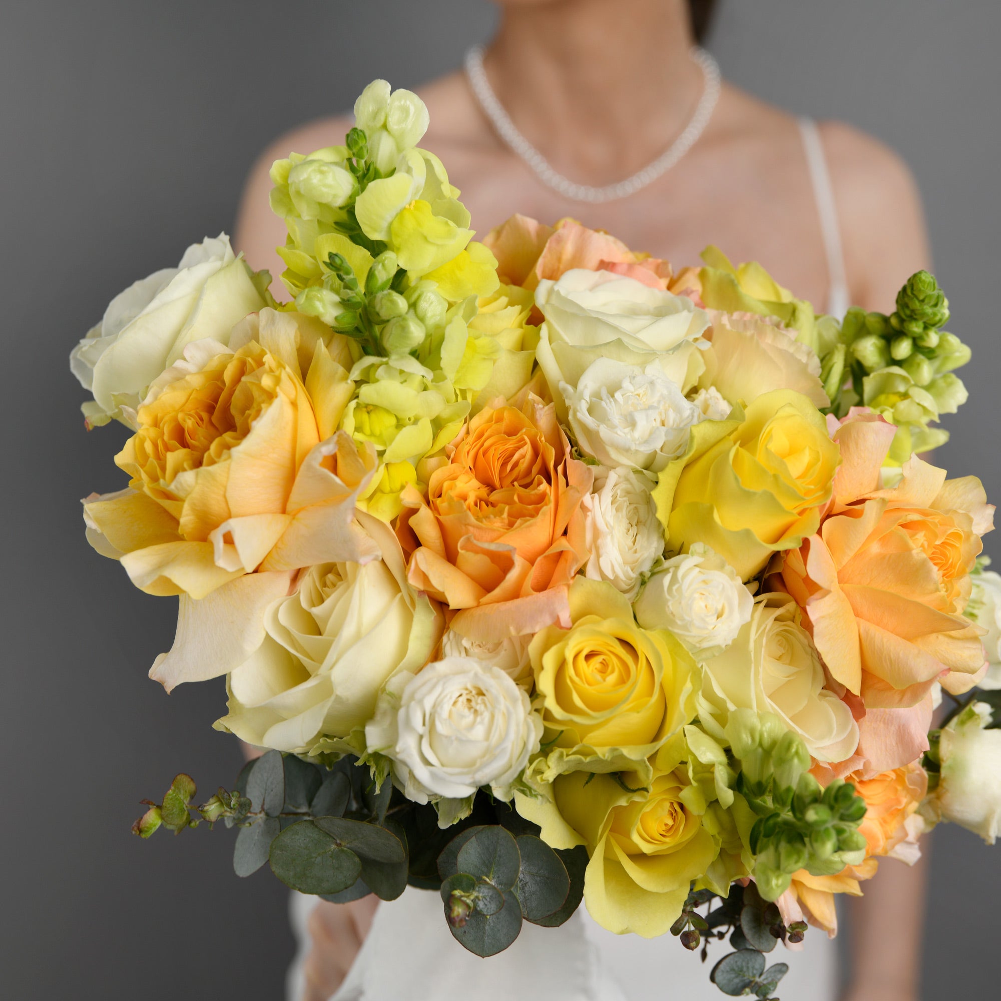Buchet de mireasa cu trandafiri galbeni si albi, 8, californiaflowers.mom