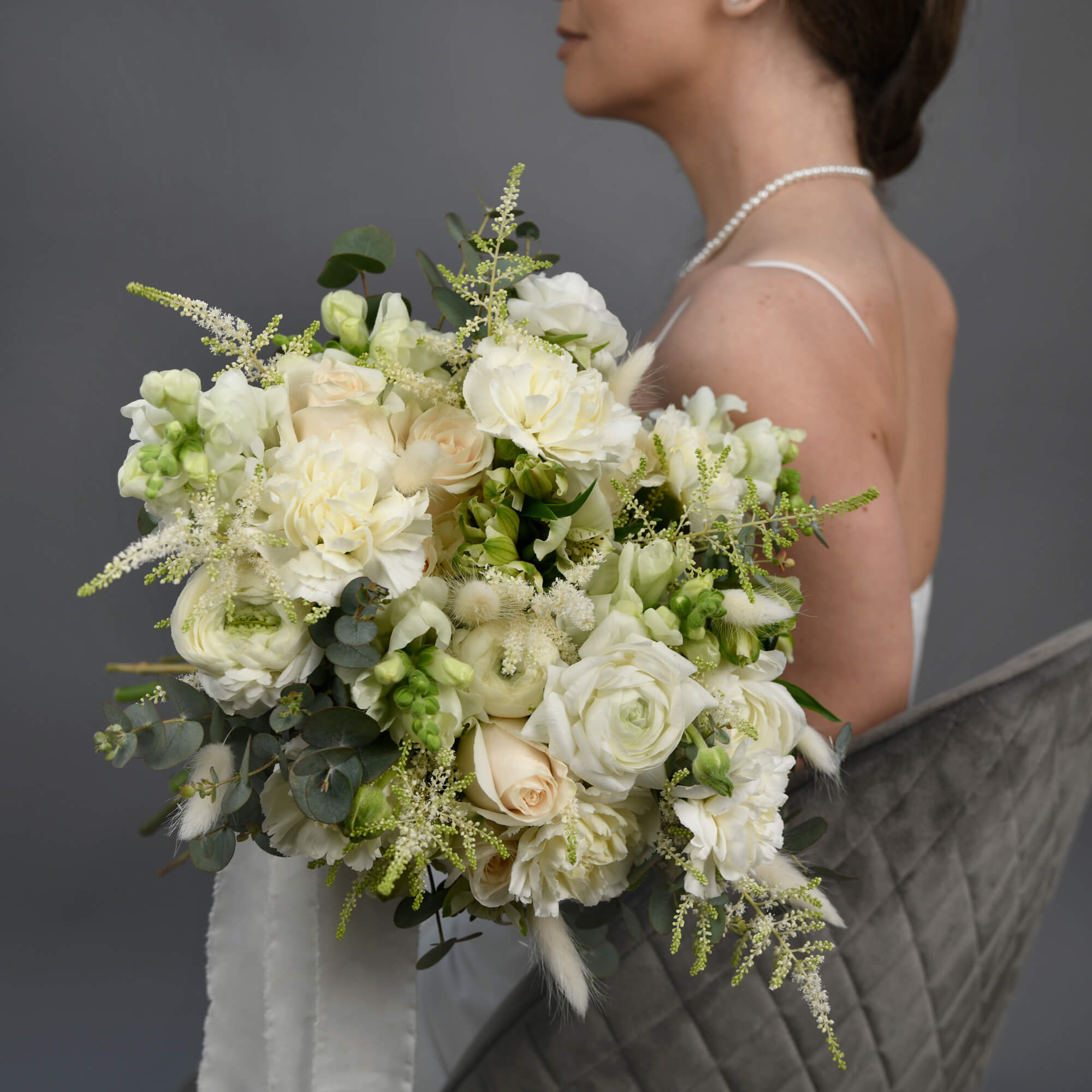 Buchet de mireasa cu ranunculus si astilbe, 7, californiaflowers.mom