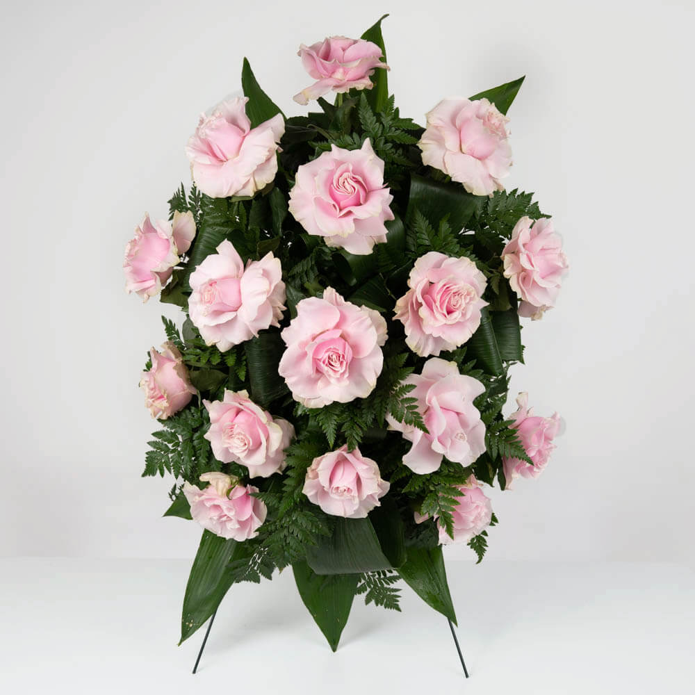Aranjament floral funerar cu trandafiri roz, 1, californiaflowers.mom