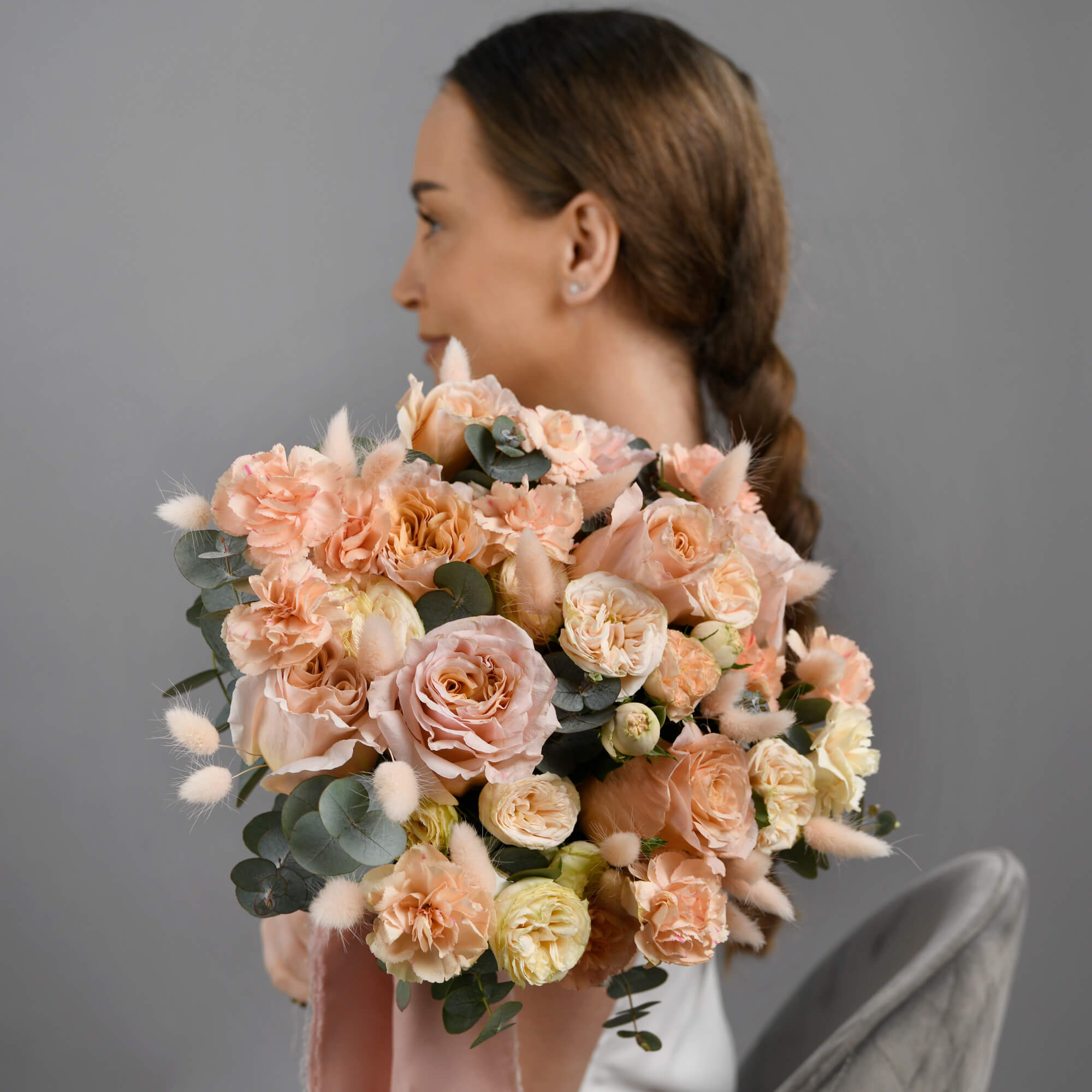 Buchet mireasa cu miniroze si trandafiri, 4, californiaflowers.mom